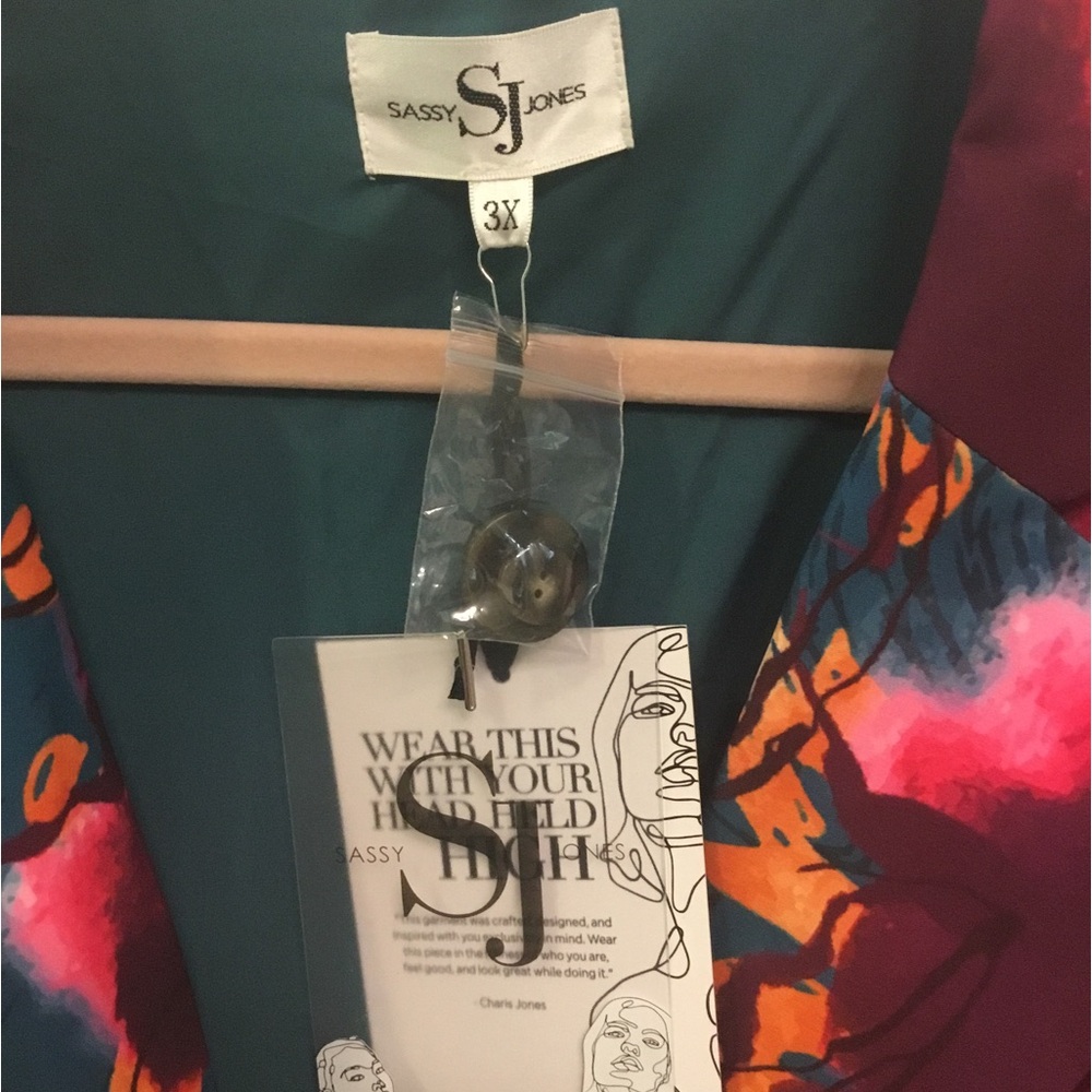 Sassy Jones Pant Suit - Picture 6 of 8